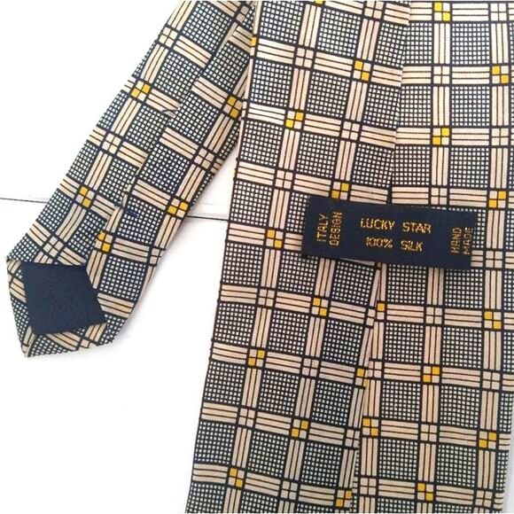 Vintage Handmade Silk Tie - Picture 1 of 11